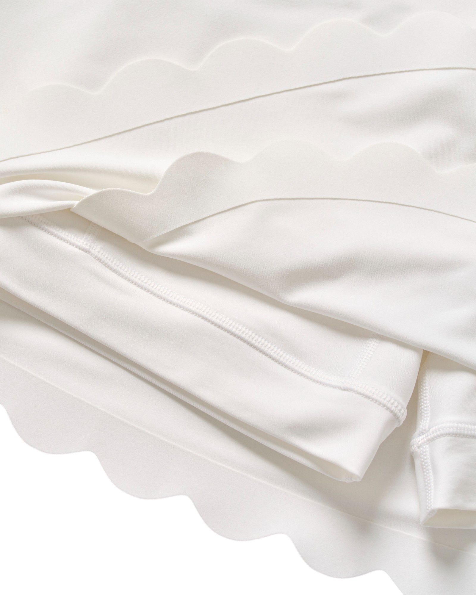 Johnnie-O Women's Sienna Scalloped Performance 15.5" Golf Skort product image