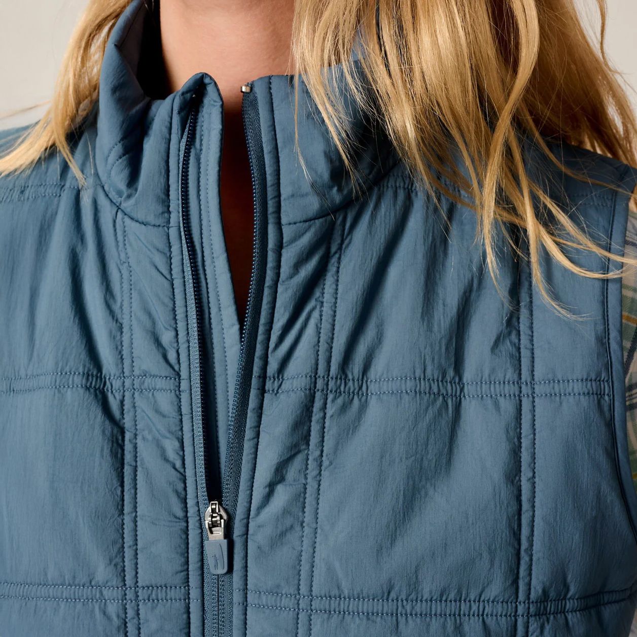 Johnnie-O Women's Fay Quilted Golf Vest product image