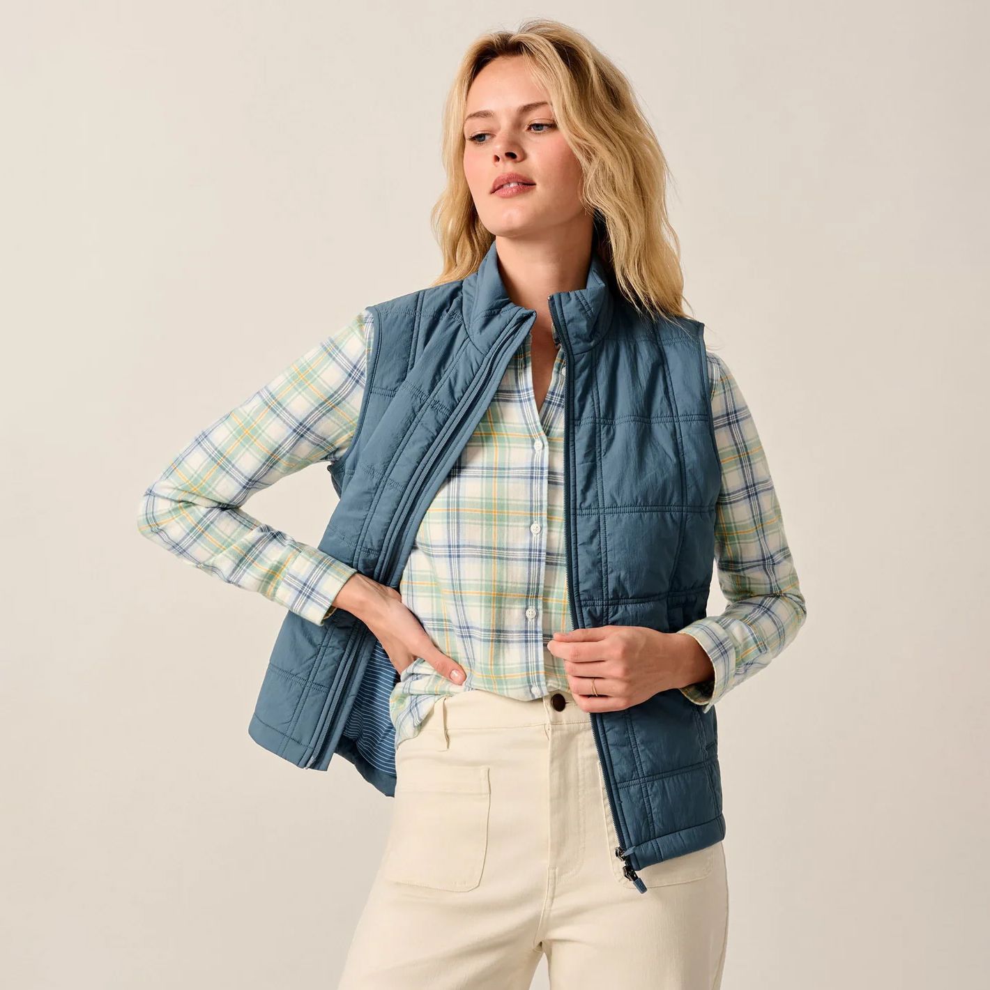 Johnnie-O Women's Fay Quilted Golf Vest product image