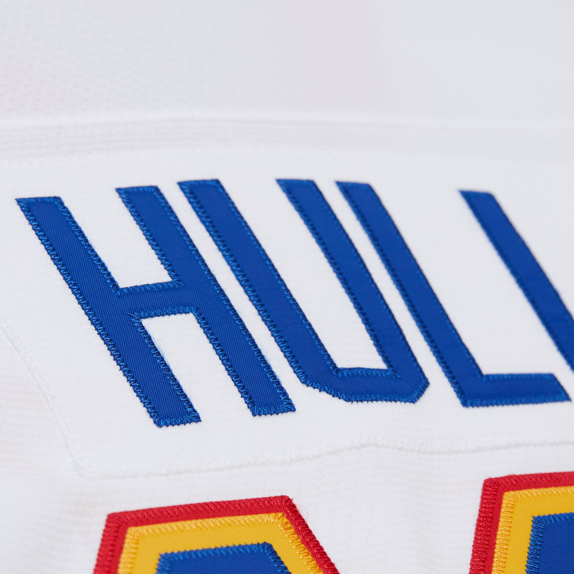 Mitchell & Ness Men's St. Louis Blues Brett Hull #16 1990 White Power Play Vintage Replica Jersey product image