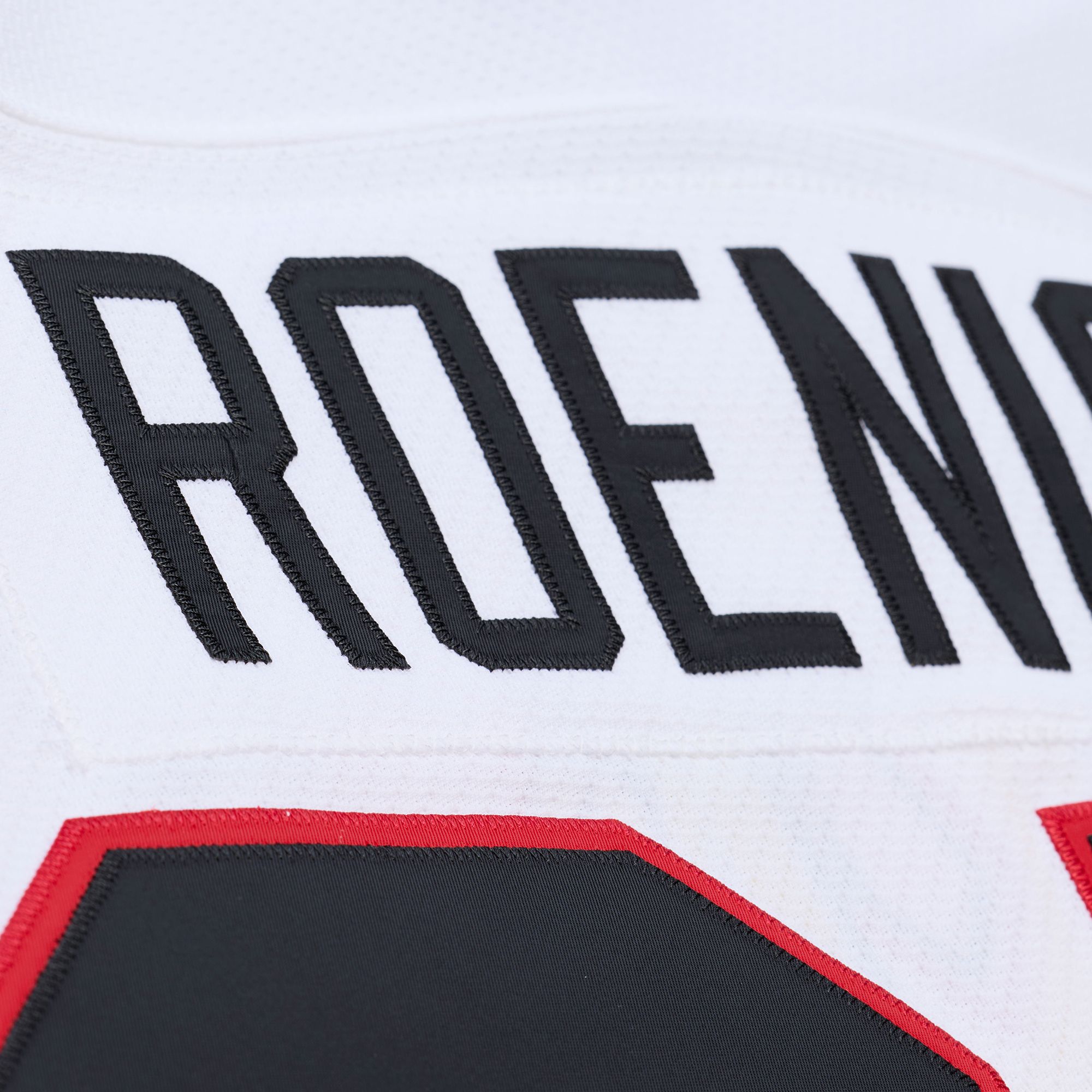 Mitchell & Ness Men's Chicago Blackhawks Jeremy Roenick #27 White Vintage Power Play Jersey product image