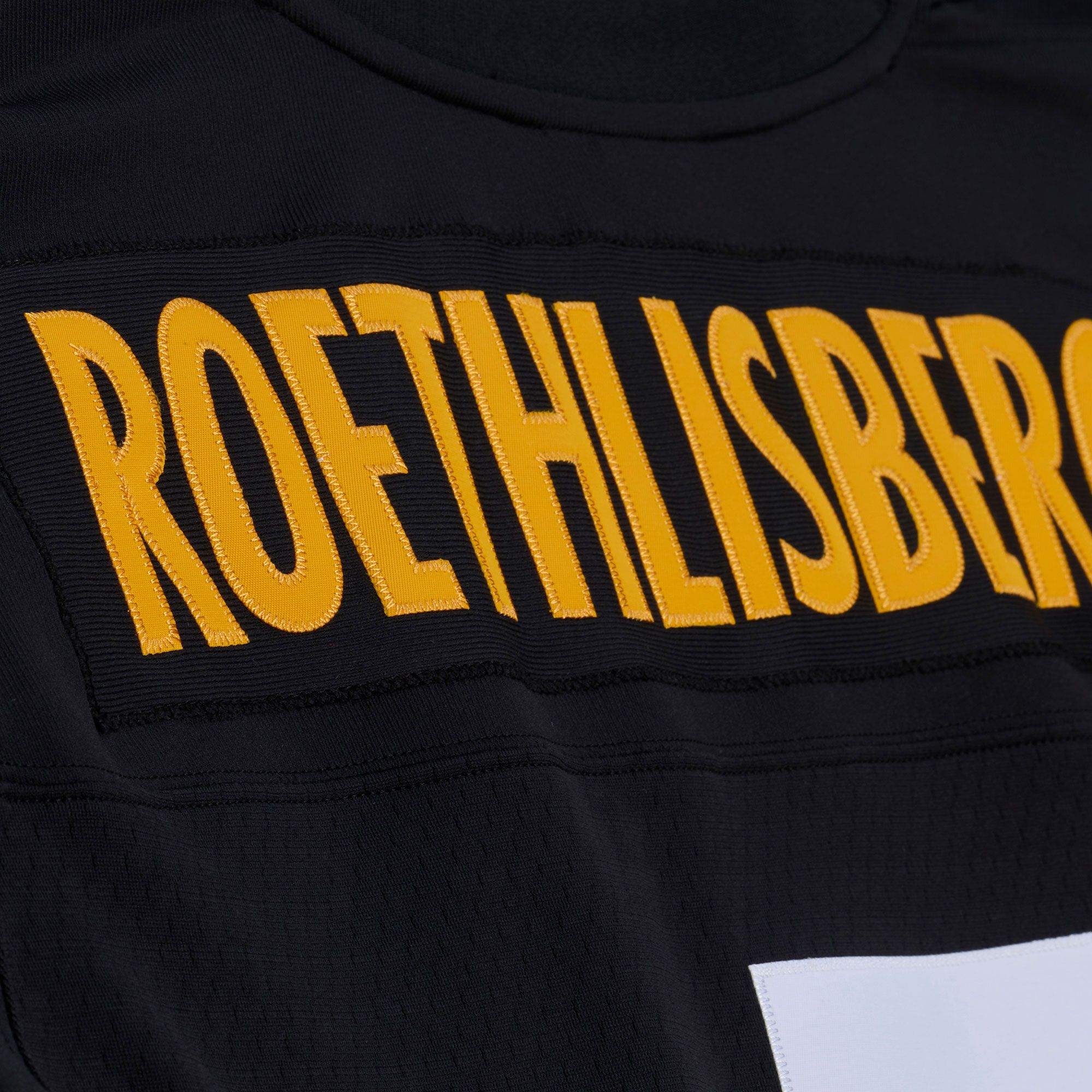 Mitchell & Ness Men's Pittsburgh Steelers Ben Roethlisberger #7 2004  Black Jersey product image