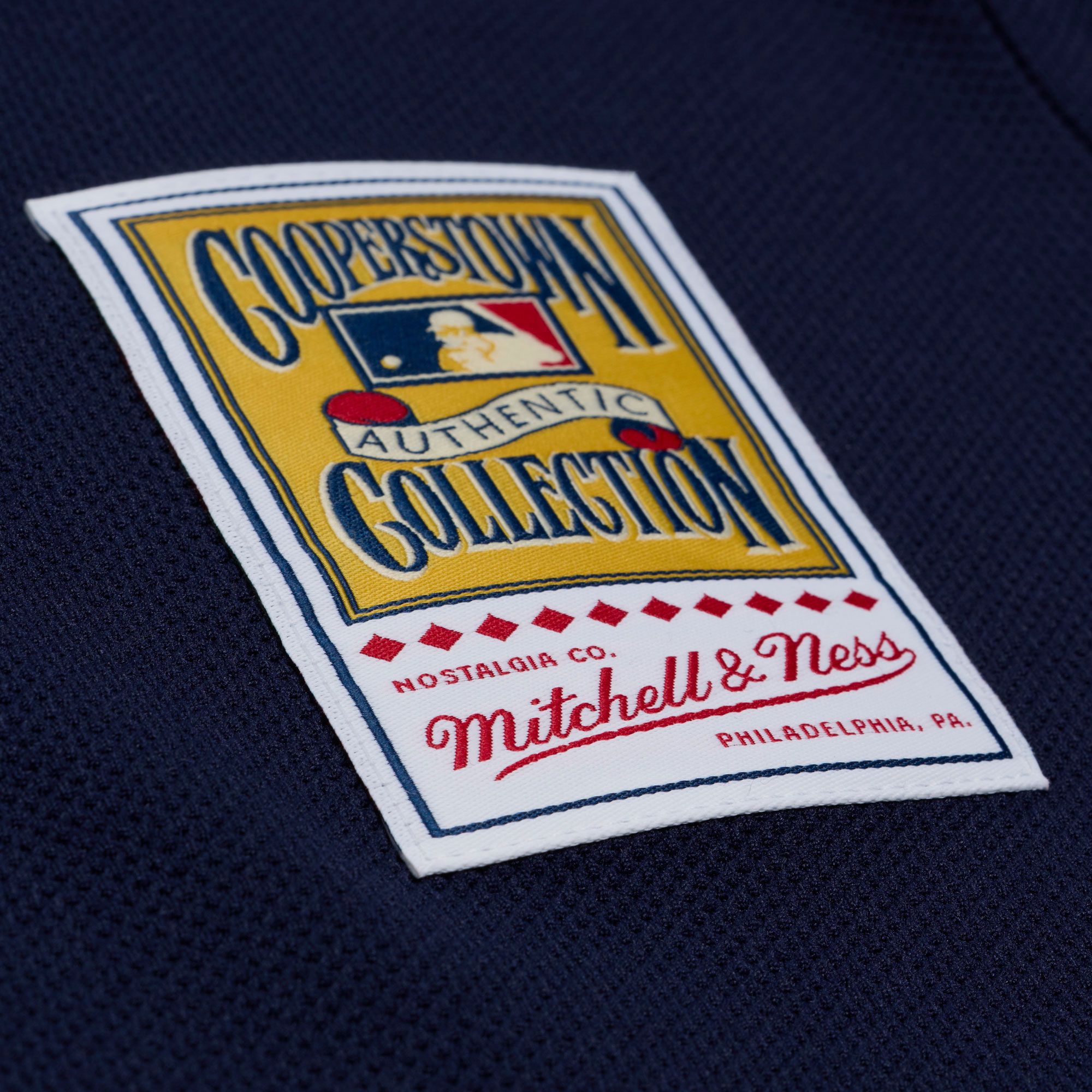 Mitchell & Ness Men's Atlanta Braves Andruw Jones #25 Navy Mesh Jersey product image