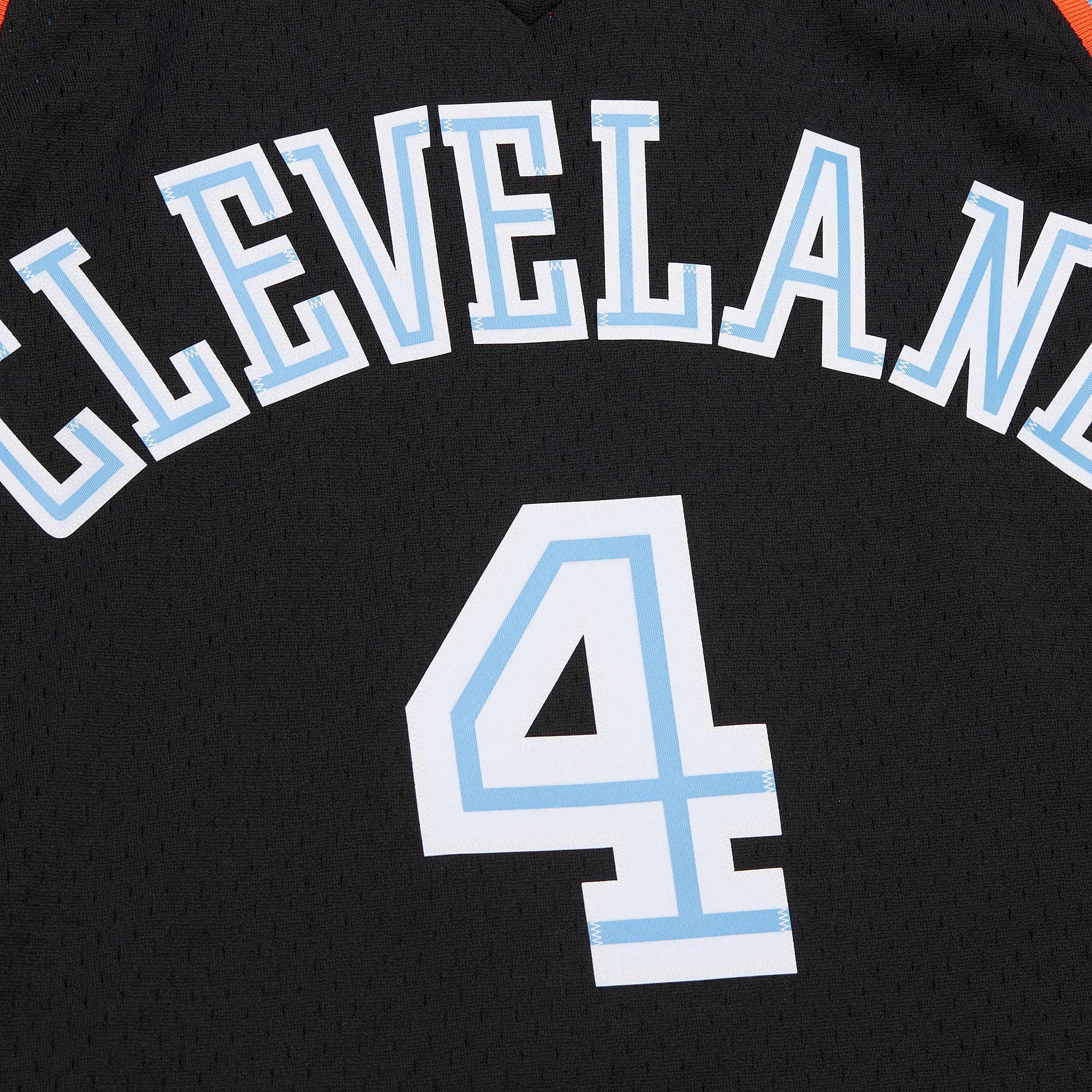 Mitchell & Ness Adult Cleveland Cavaliers Shawn Kemp #4 Swingman '99 Jersey product image