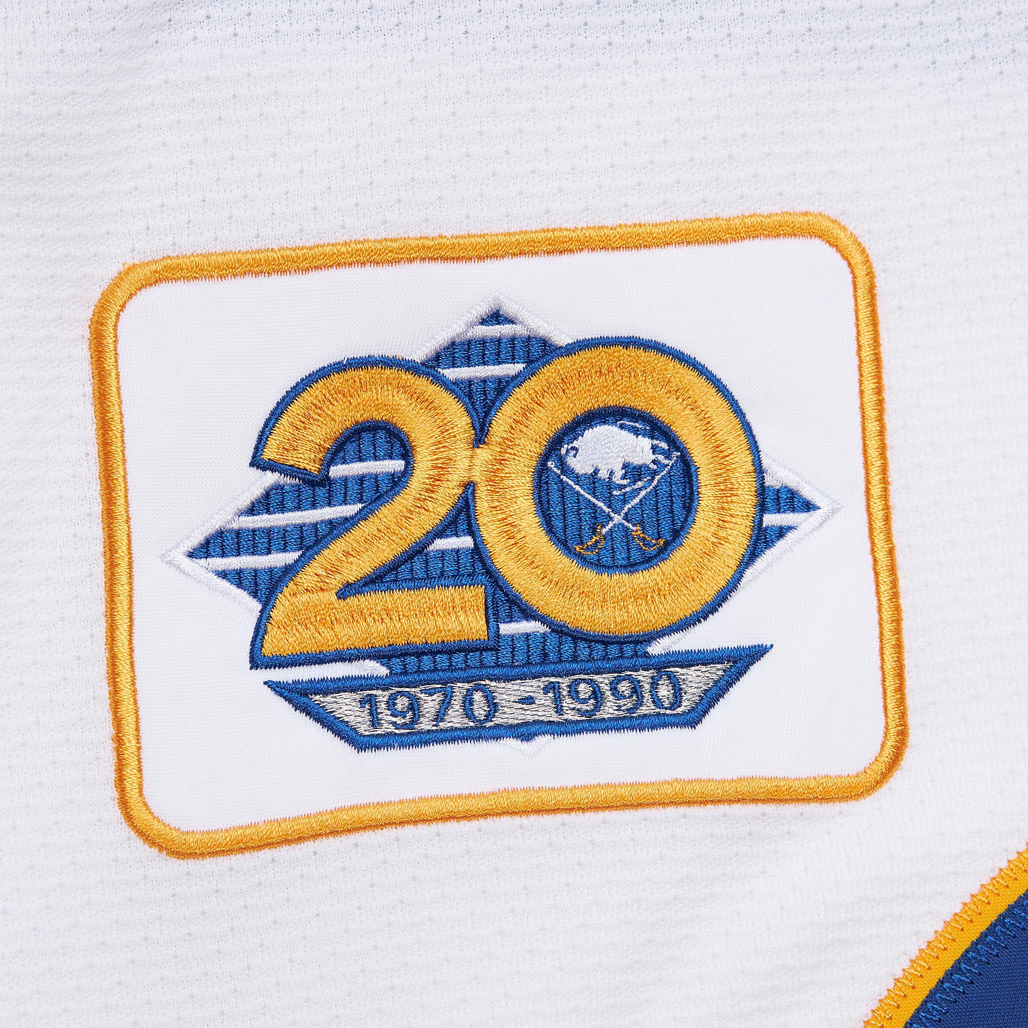 Mitchell & Ness Men's Buffalo Sabres Pierre Turgeon #77 1989 Vintage Away Replica Jersey product image