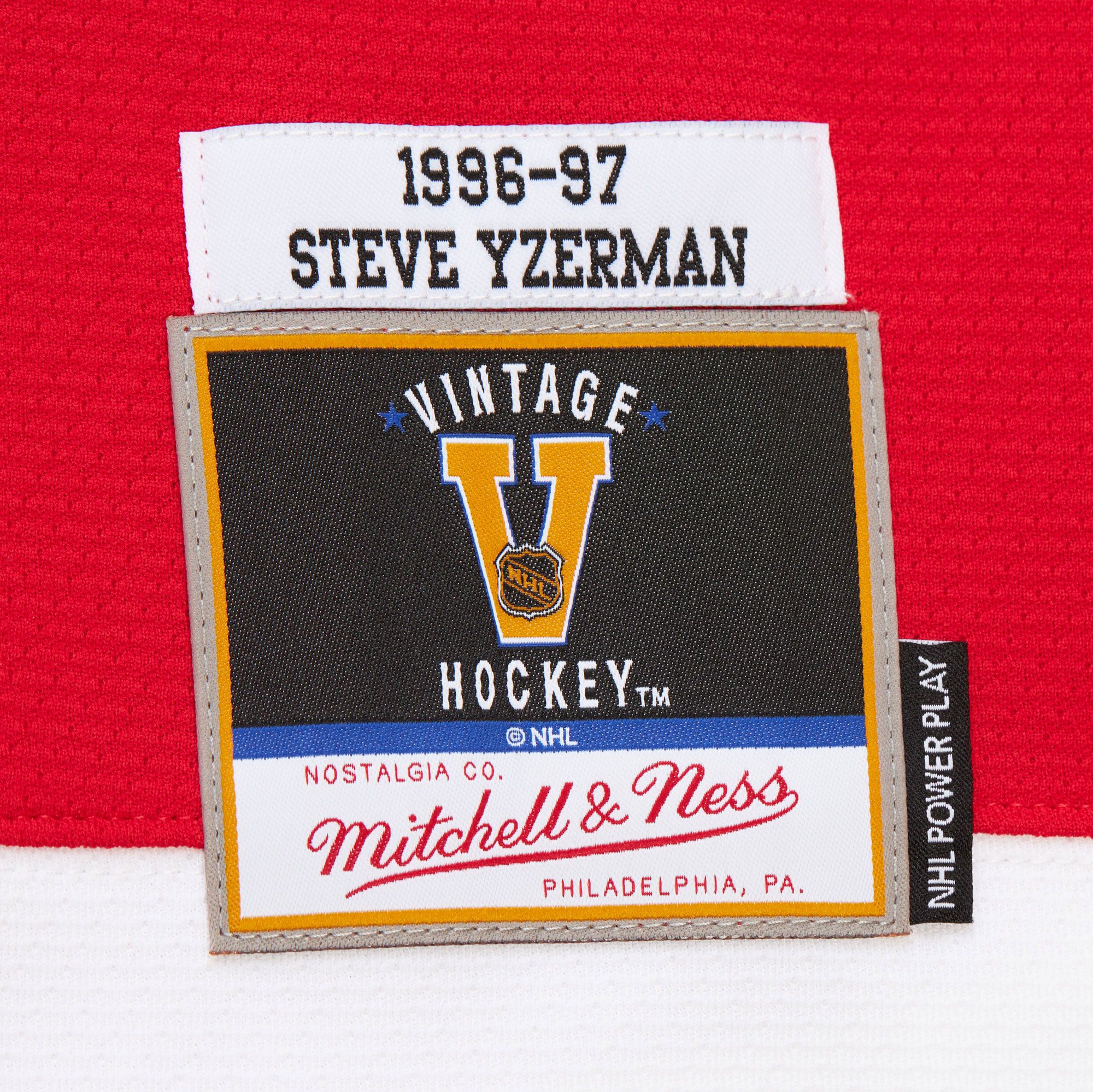 Mitchell & Ness Men's Detroit Red Wings Steve Yzerman #19 1996 Vintage Alternate Replica Jersey product image