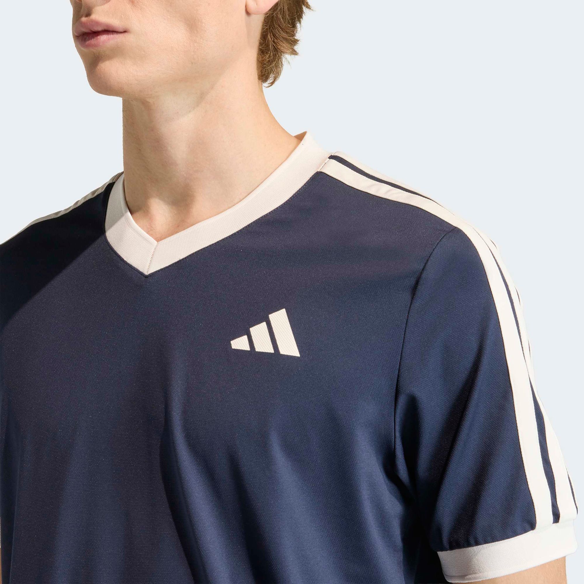 adidas Men's Tennis Classics T-Shirt product image