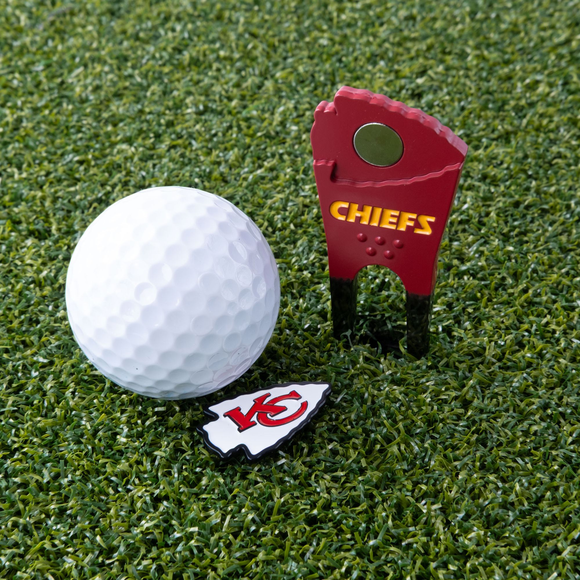 CMC Design Kansas City Chiefs Divot Tool with Custom Shaped Removable Marker product image