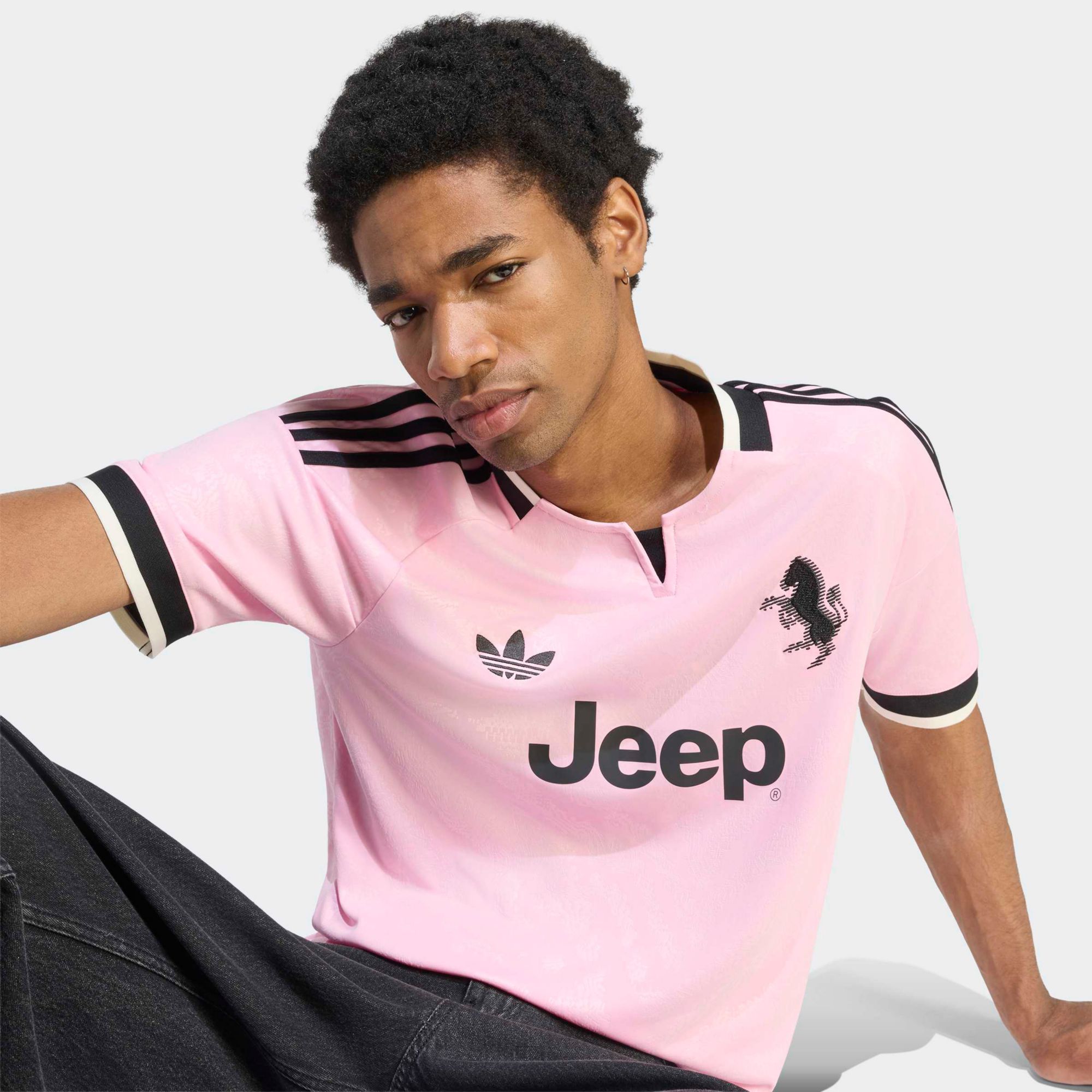 JuventusAuthenticJerseyコラボユニフォーム adidas Adult Juventus Pink 2026 Away Replica Jersey | Dick's