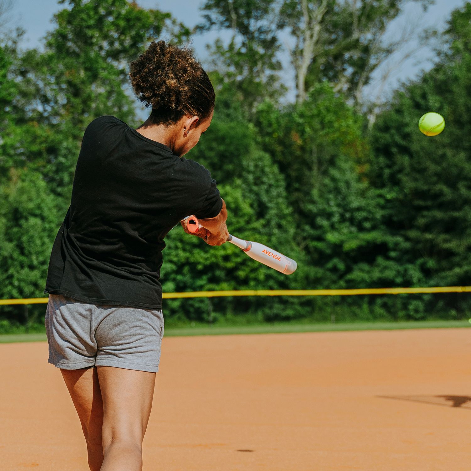 Axe Avenge Pro Infrared Fastpitch Bat (-10) product image