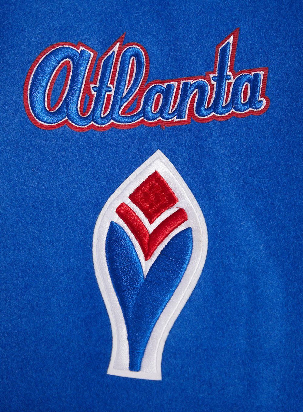 Pro Standard Men's Atlanta Braves Royal Retro Classic Jacket product image