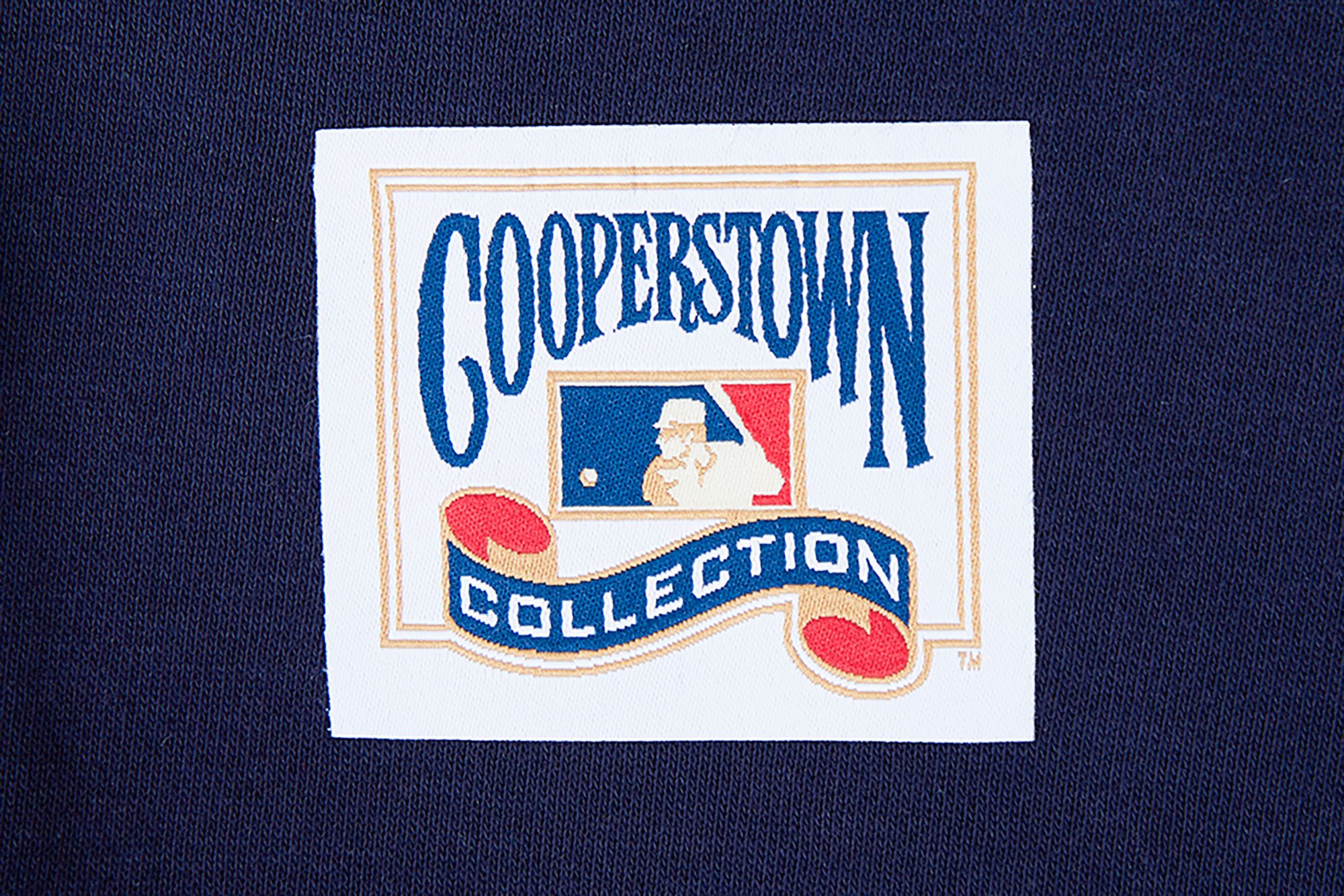 Pro Standard Women's Boston Red Sox Navy Logo Fleece Crew Neck Sweatshirt product image