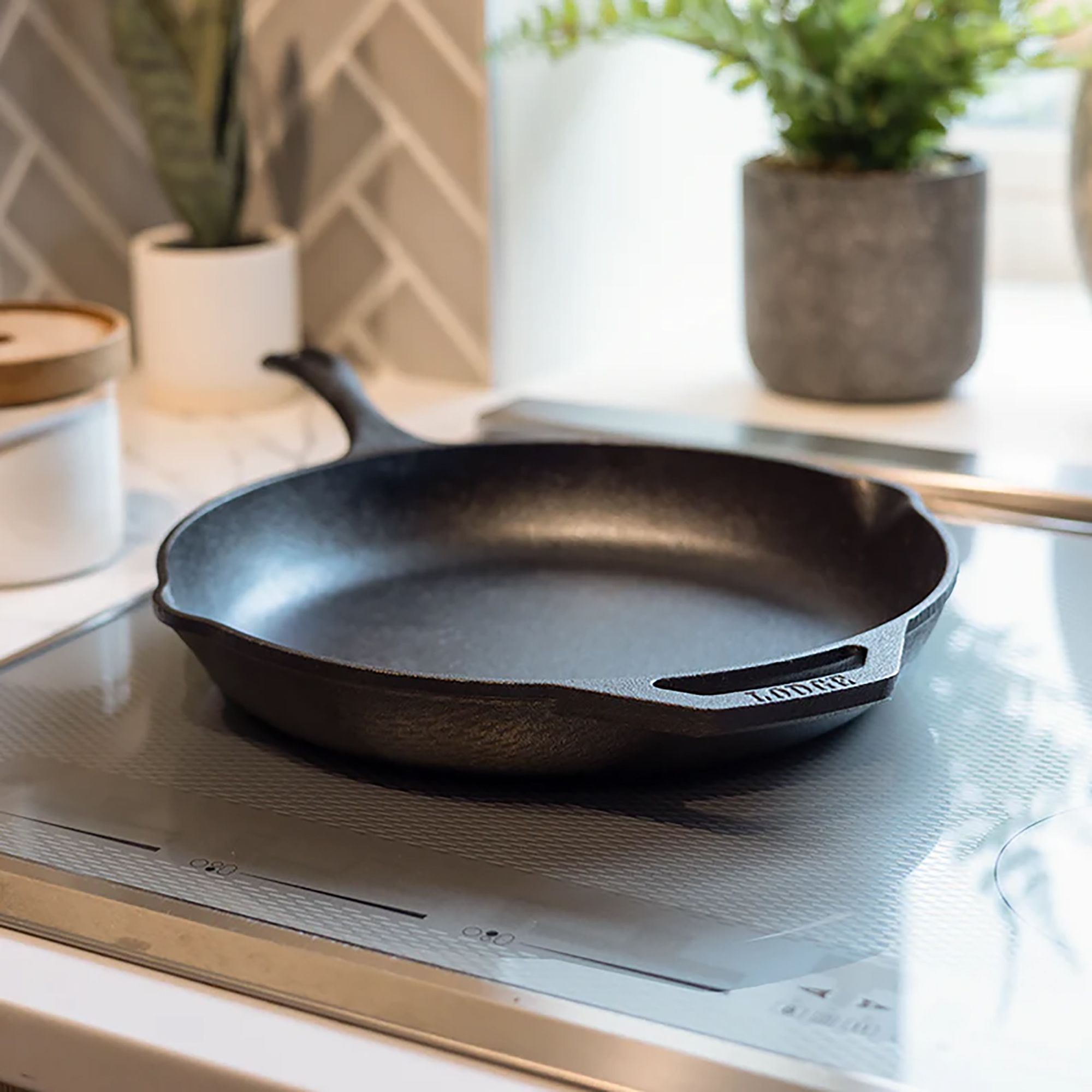 Lodge Chef Collection 13.25" Cast Iron Skillet product image