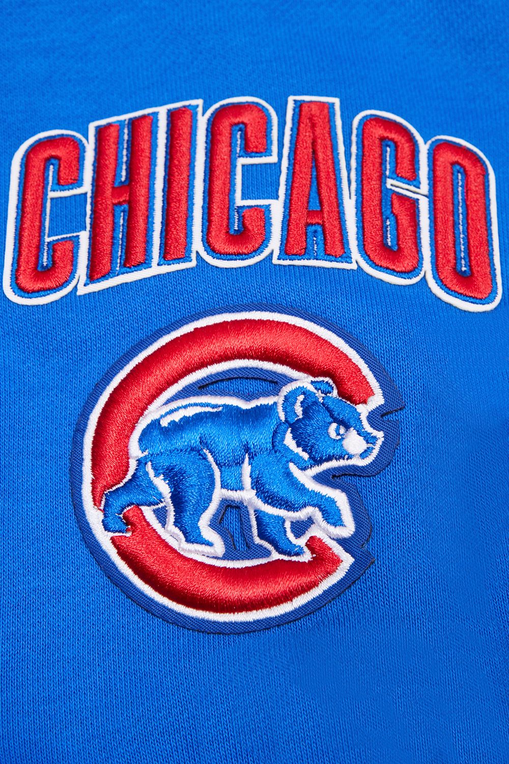 Pro Standard Women's Chicago Cubs Royal Classic Cropped Pullover Hoodie product image