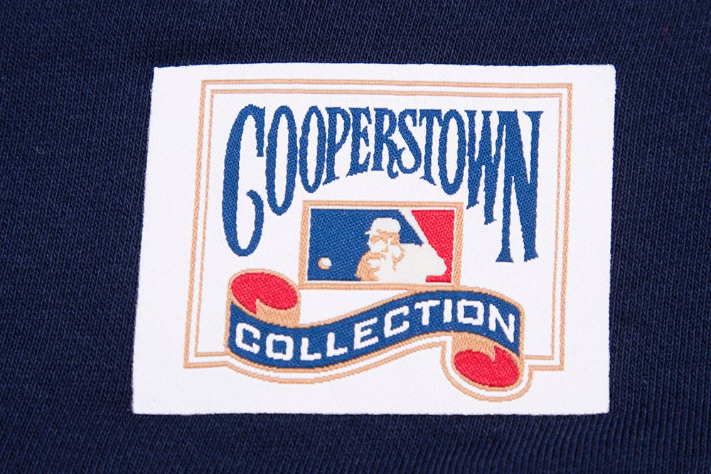 Pro Standard Women's Cleveland Guardians Retro Fleece Crew Neck Sweatshirt product image