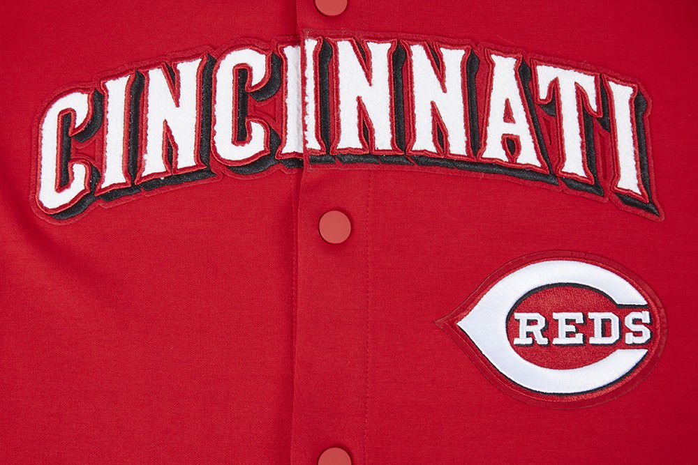 Pro Standard Men's Cincinnati Reds Red Warmup Jacket product image