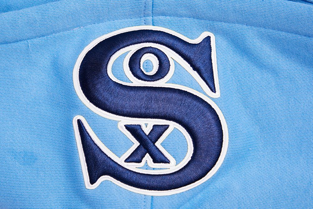 Pro Standard Men's Chicago White Sox Fleece Pullover Hoodie product image