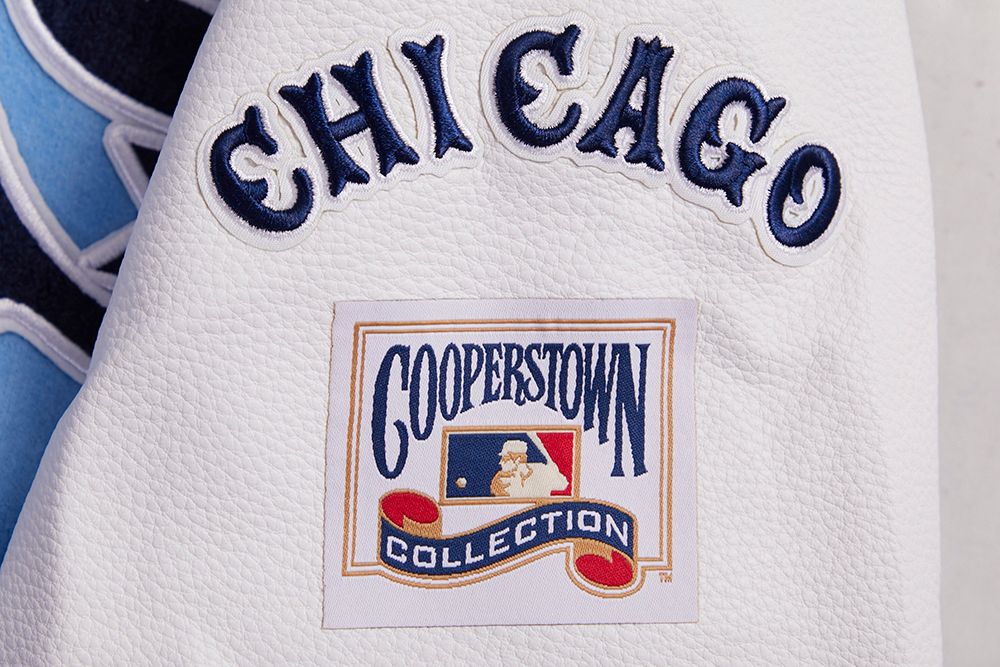 Pro Standard Women's Chicago White Sox Retro Varsity Jacket product image