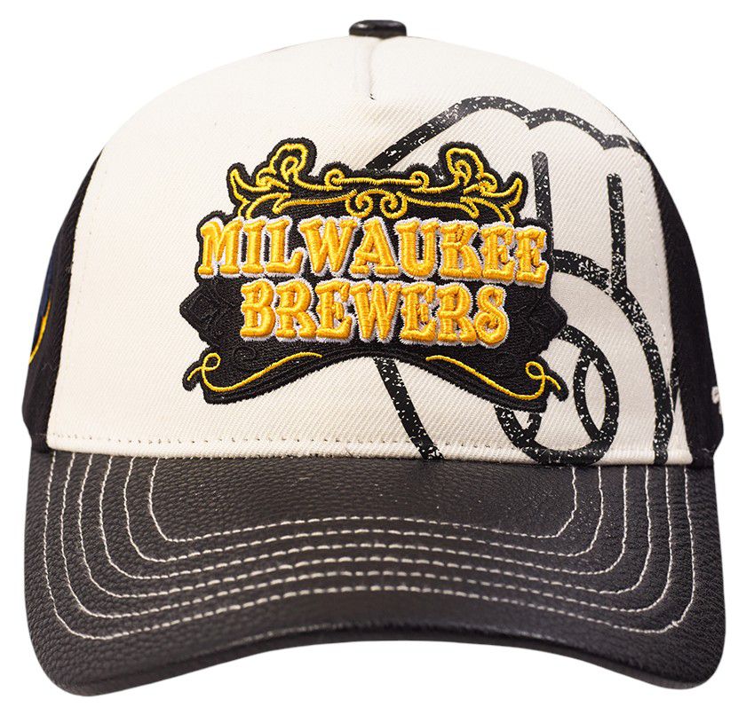 Pro Standard Adult Milwaukee Brewers Cream Wool Strapback Hat product image