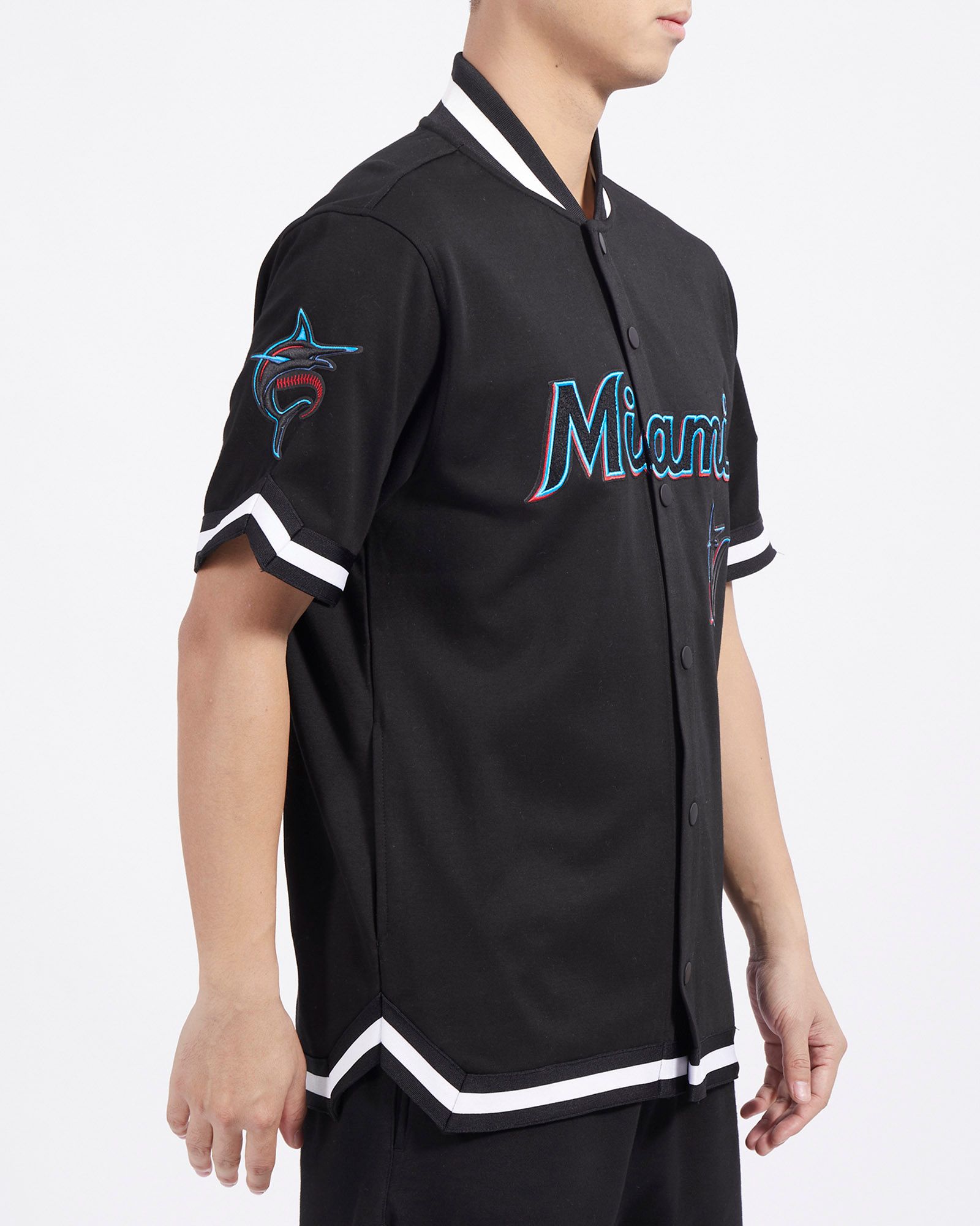 Pro Standard Men's Miami Marlins Black Warmup Jacket product image