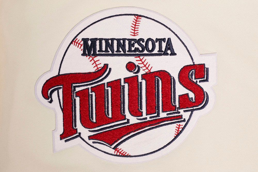 Pro Standard Women's Minnesota Twins Retro Cropped Fleece Hoodie product image