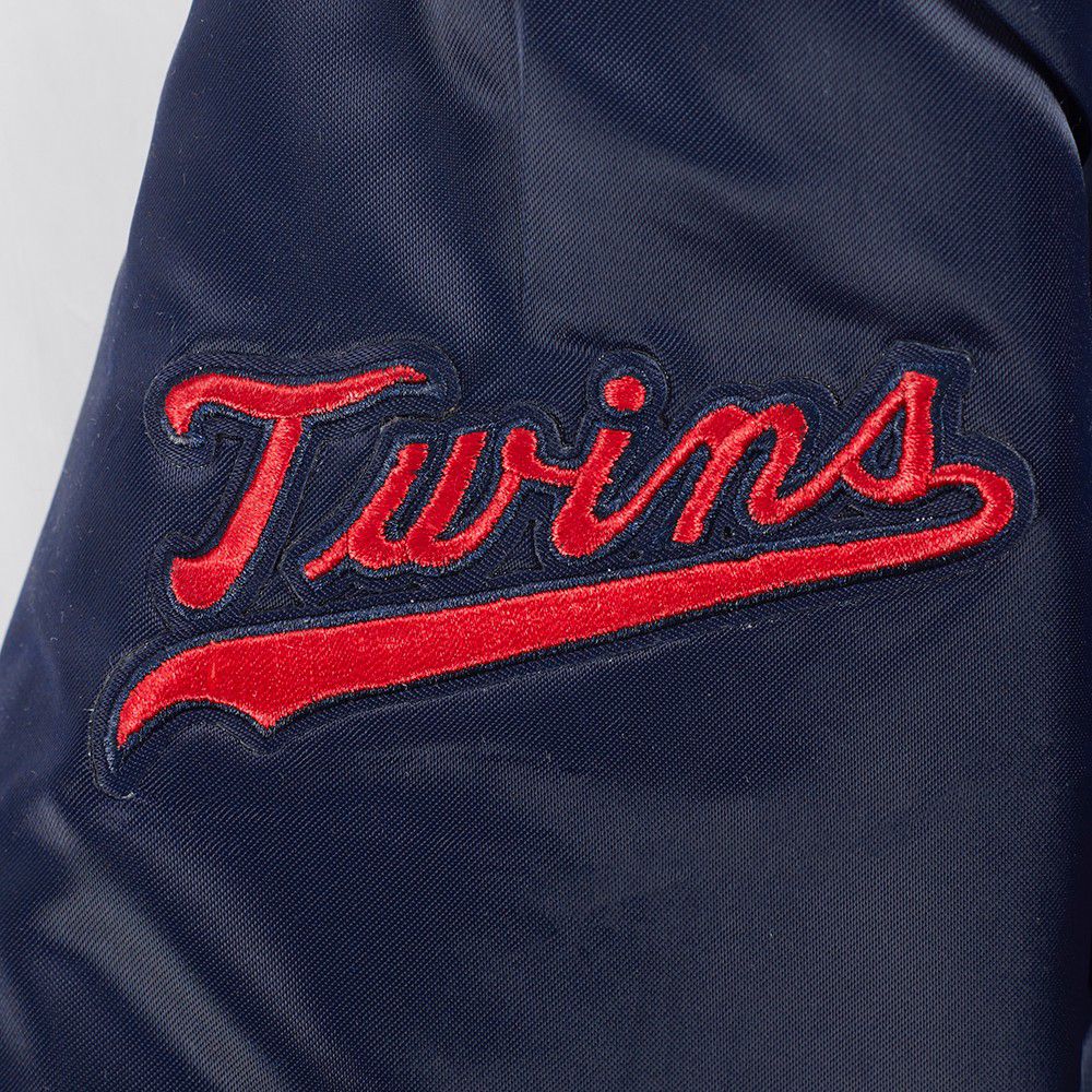 Pro Standard Boys' Minnesota Twins Navy Classic Satin Jacket product image