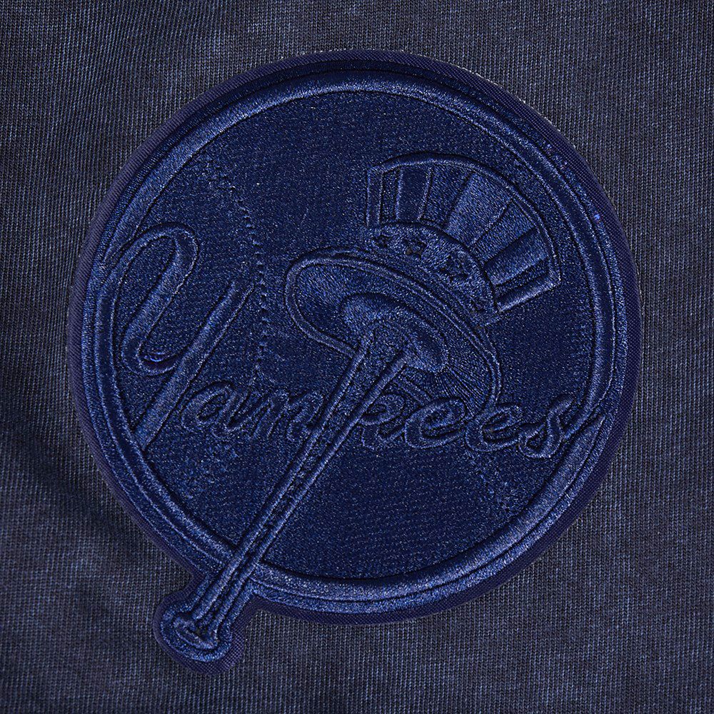 Pro Standard Men's New York Yankees Navy Classic Washed T-Shirt product image