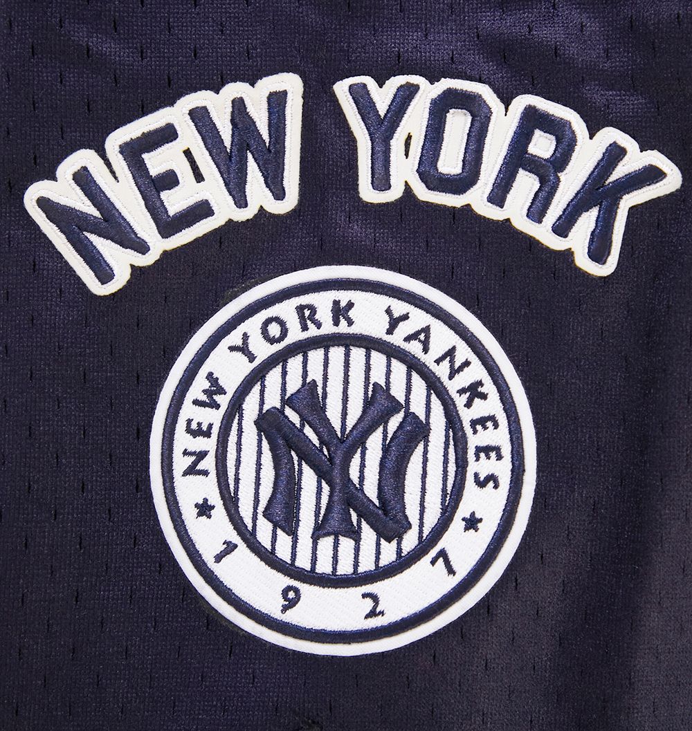 Pro Standard Men's New York Yankees Retro Double Knit 2.0 Shorts product image