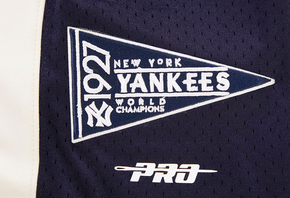 Pro Standard Men's New York Yankees Retro Double Knit 2.0 Shorts product image