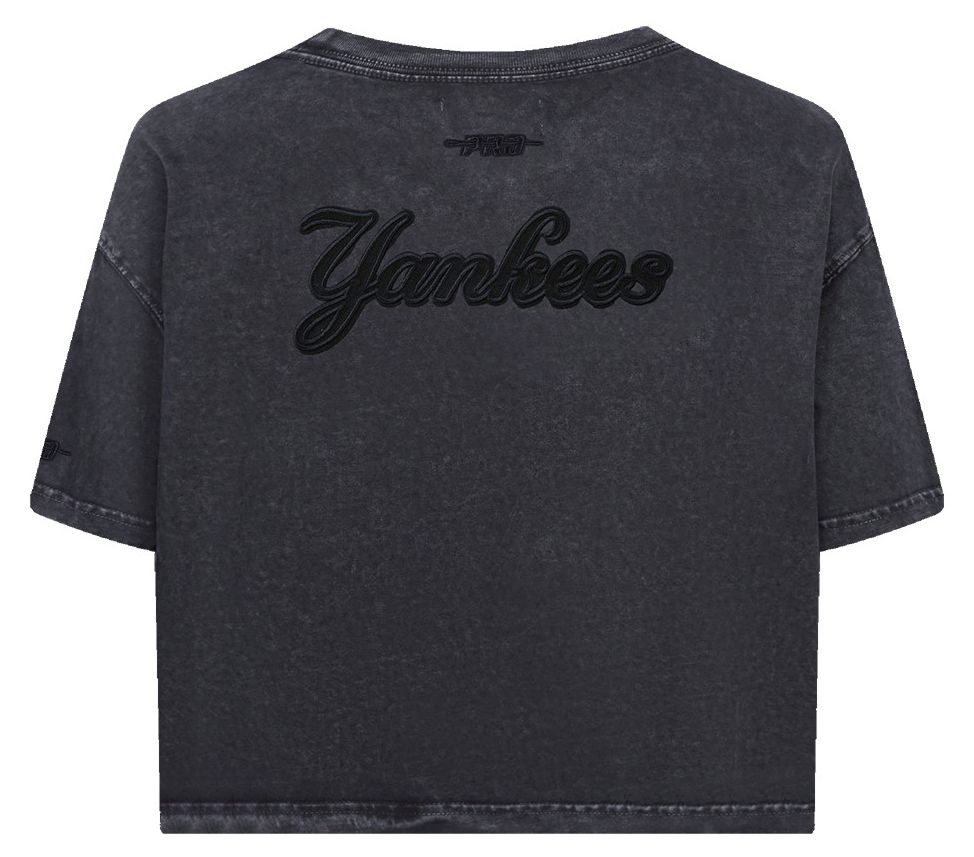 Pro Standard Women's New York Yankees Black Washed Classic T-Shirt product image