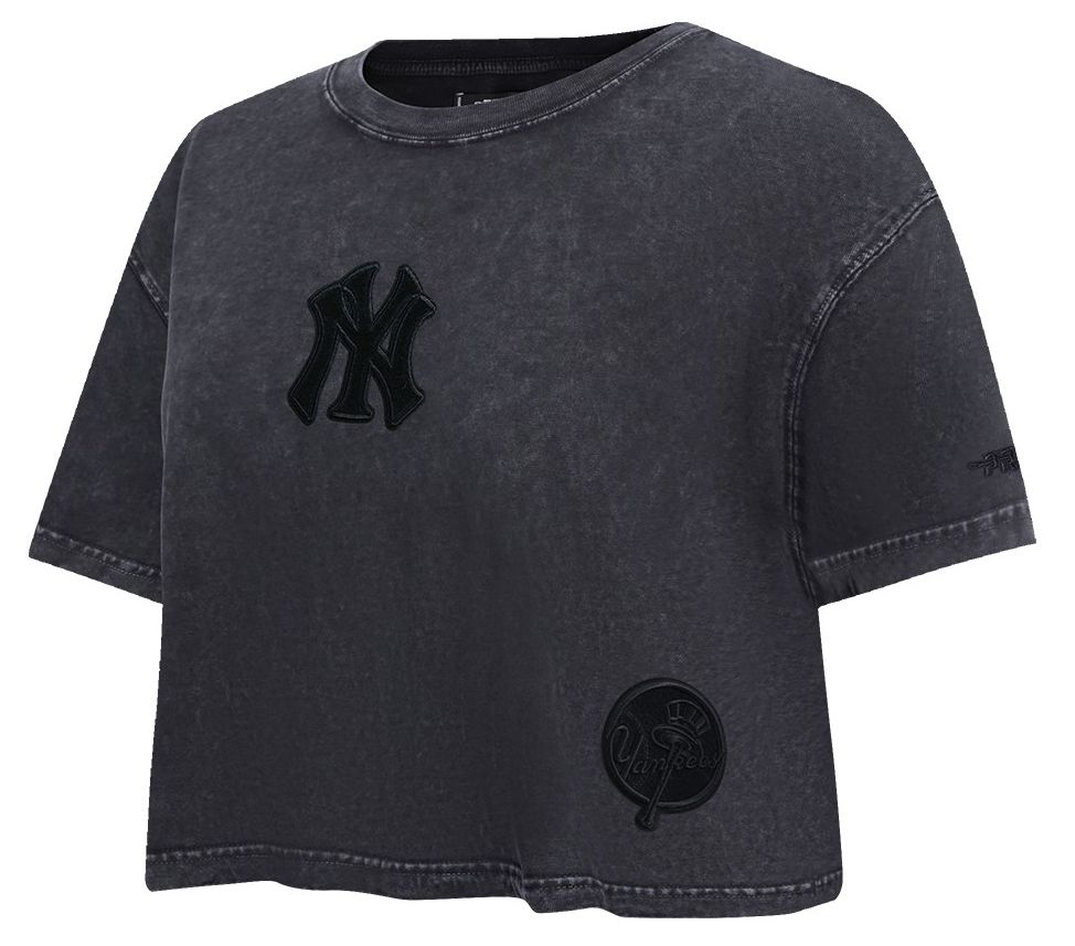 Pro Standard Women's New York Yankees Black Washed Classic T-Shirt product image