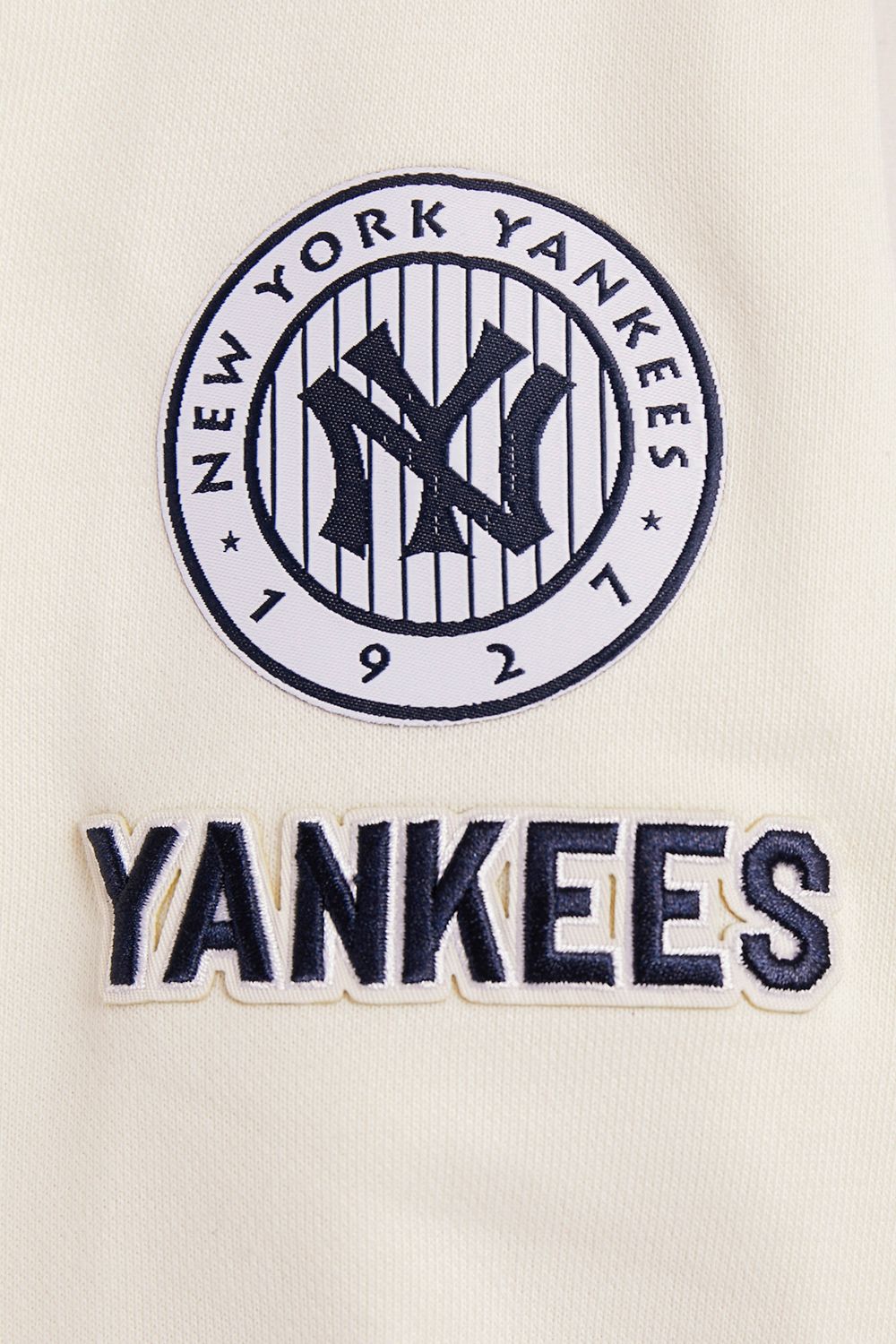 Pro Standard Women's New York Yankees Retro Cropped Fleece Hoodie product image