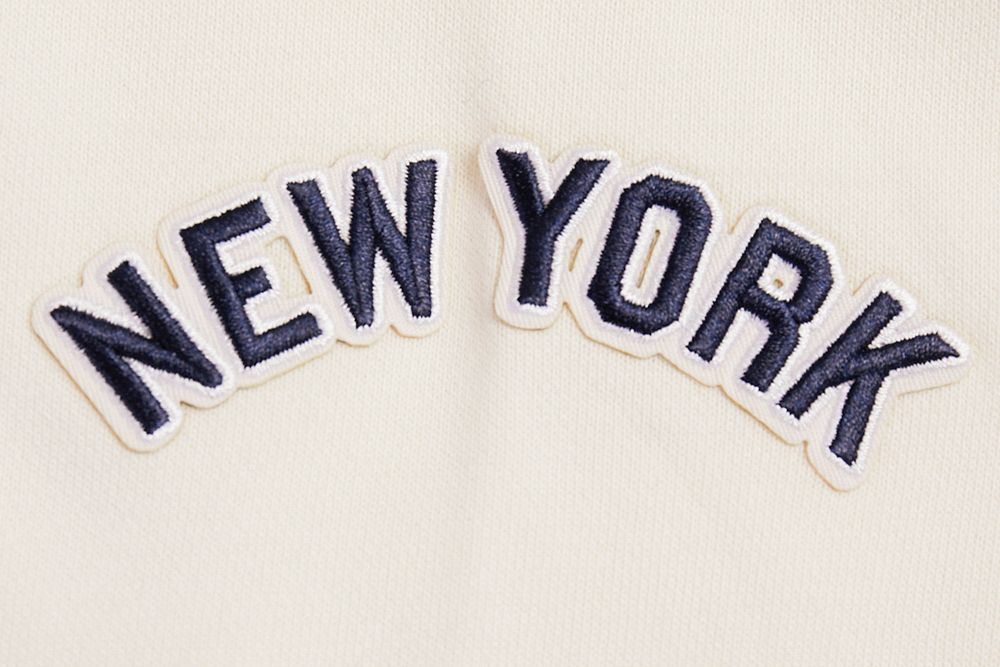 Pro Standard Women's New York Yankees Retro Cropped Fleece Hoodie product image