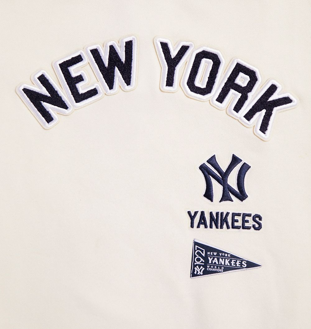 Pro Standard Women's New York Yankees Retro Fleece Crew Neck Sweatshirt product image
