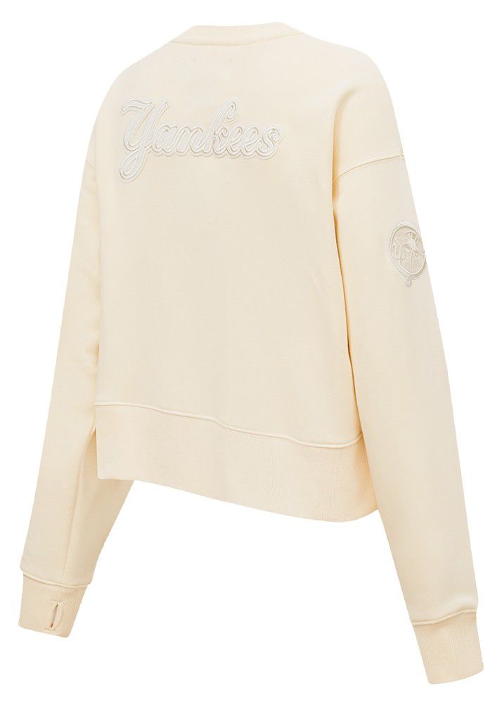 Pro Standard Women's New York Yankees Cream Classic Crewneck Sweatshirt product image