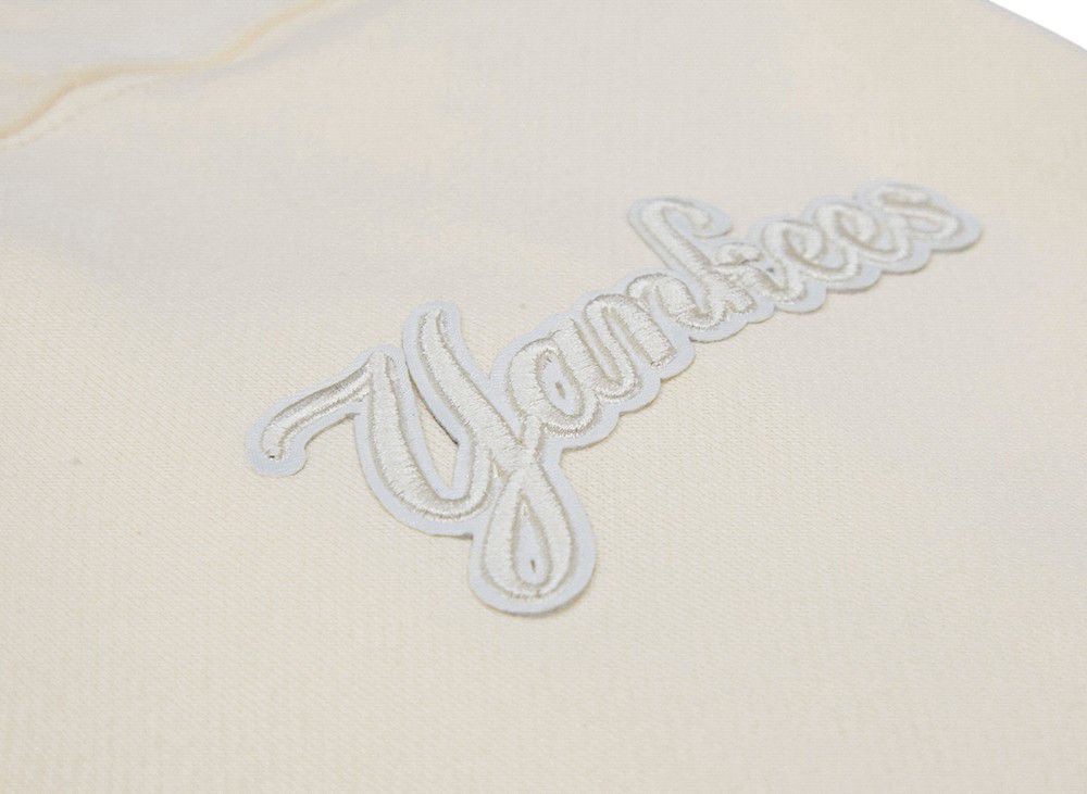 Pro Standard Women's New York Yankees Cream Classic Crewneck Sweatshirt product image