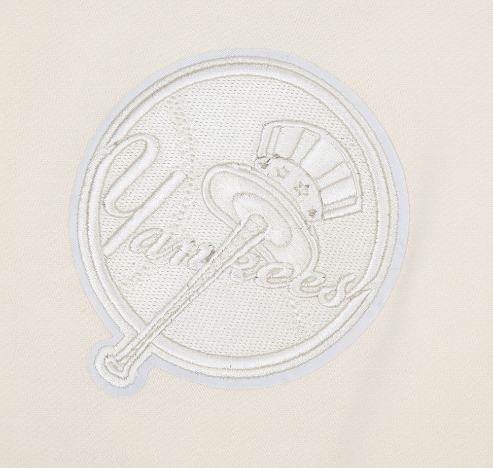 Pro Standard Women's New York Yankees Cream Classic Crewneck Sweatshirt product image