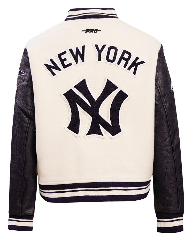 Pro Standard Women's New York Yankees Retro Varsity Jacket product image