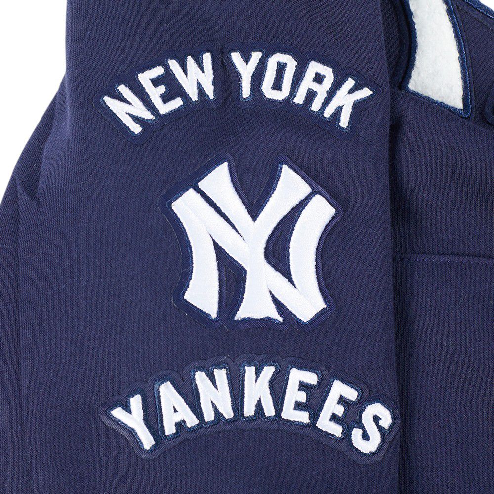 Pro Standard Boys' New York Yankees Navy Classic Fleece Pullover Hoodie product image
