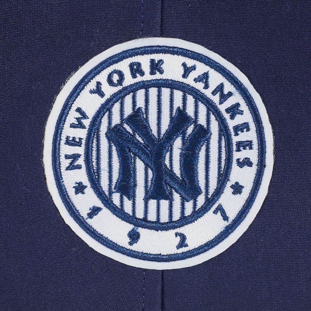 Pro Standard Boys' New York Yankees Navy Classic Fleece Pullover Hoodie product image