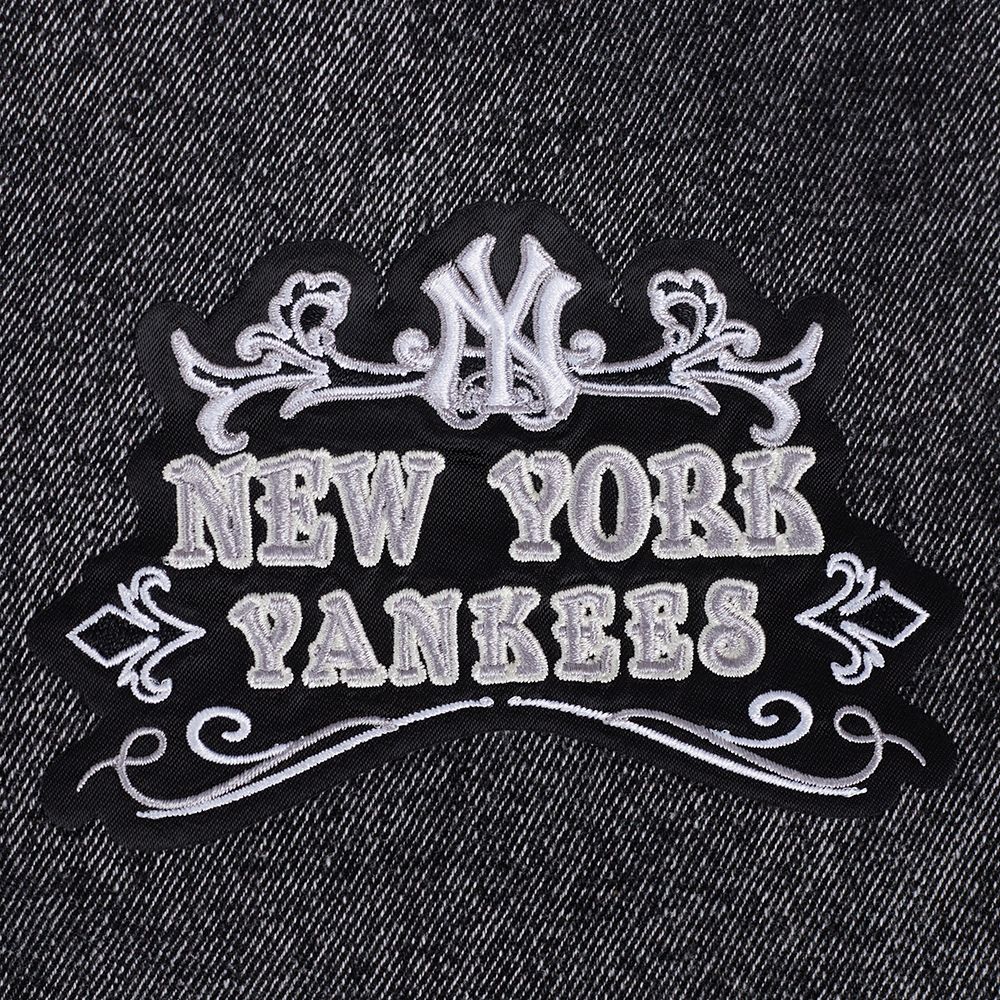 Pro Standard Women's New York Yankees Black Denim Varsity Bomber Jacket product image
