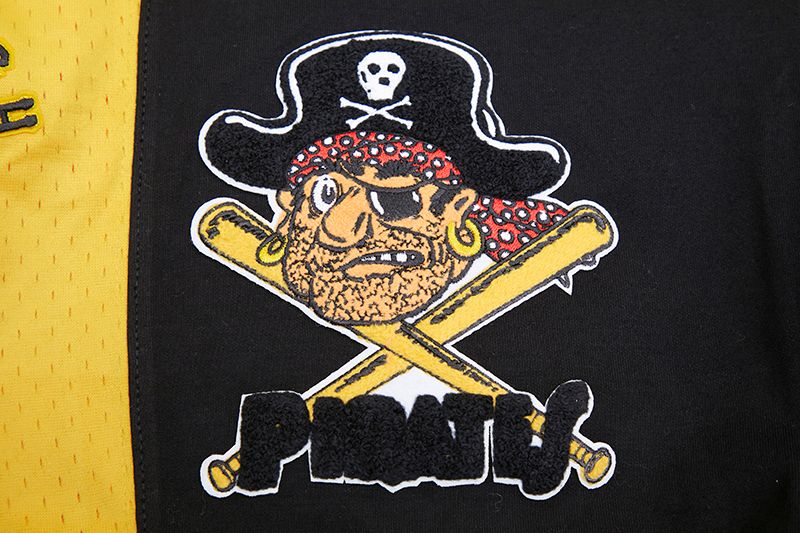 Pro Standard Men's Pittsburgh Pirates Black Retro Shorts product image