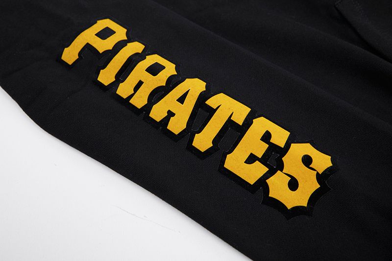 Pro Standard Men's Pittsburgh Pirates Black Pullover Hoodie product image