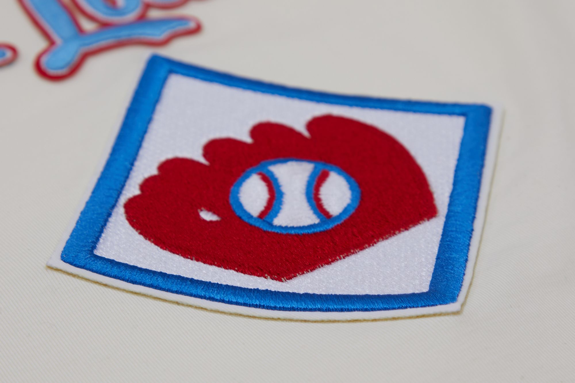 Pro Standard Men's St. Louis Cardinals Cream Retro Stripe T-Shirt product image