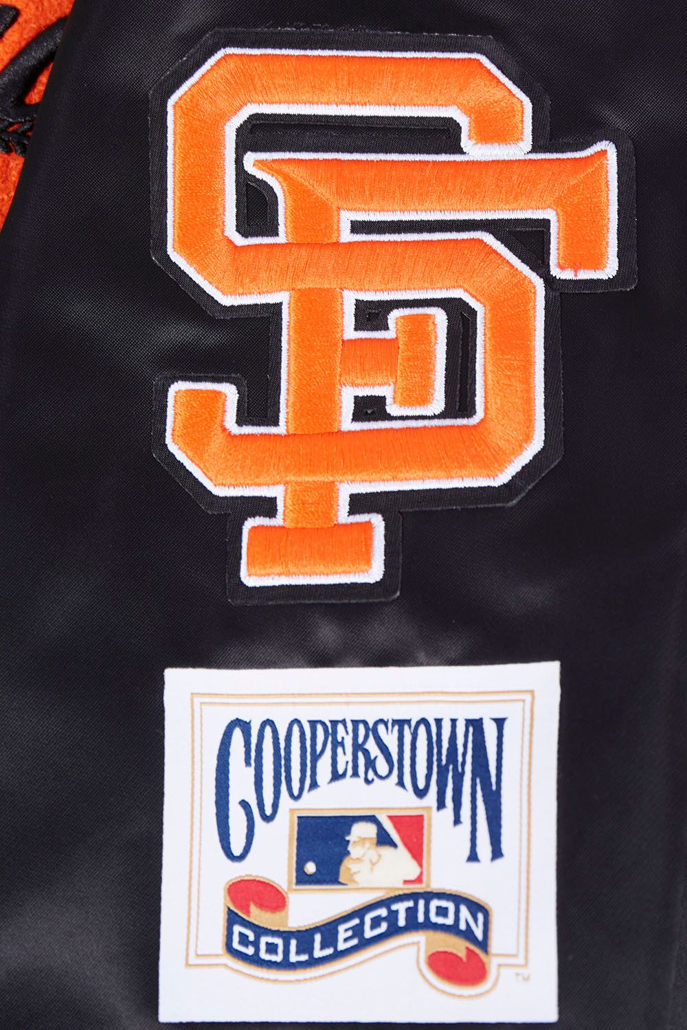 Pro Standard Men's San Francisco Giants Retro Rib Satin Jacket product image