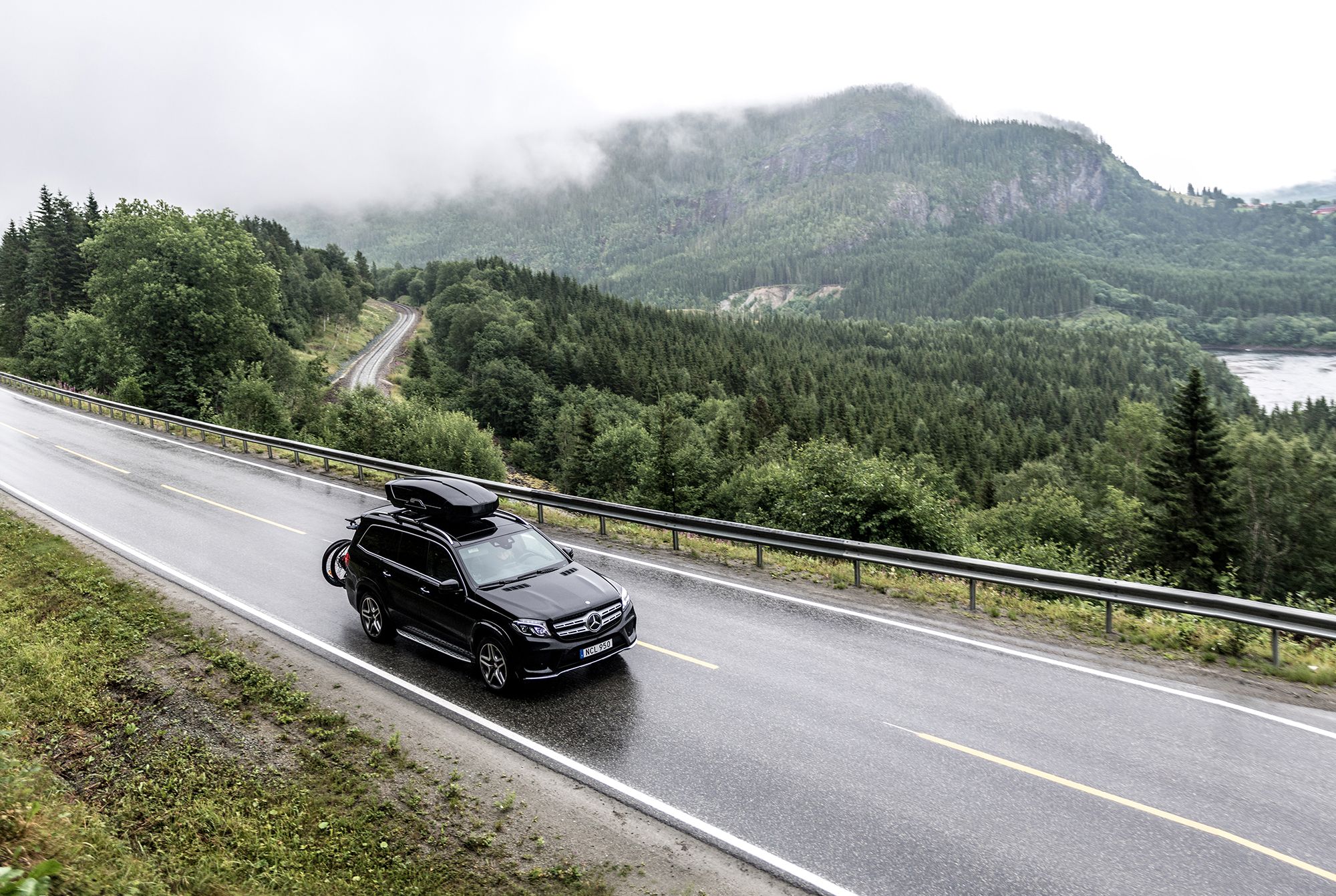 Thule Motion XT Cargo Box product image