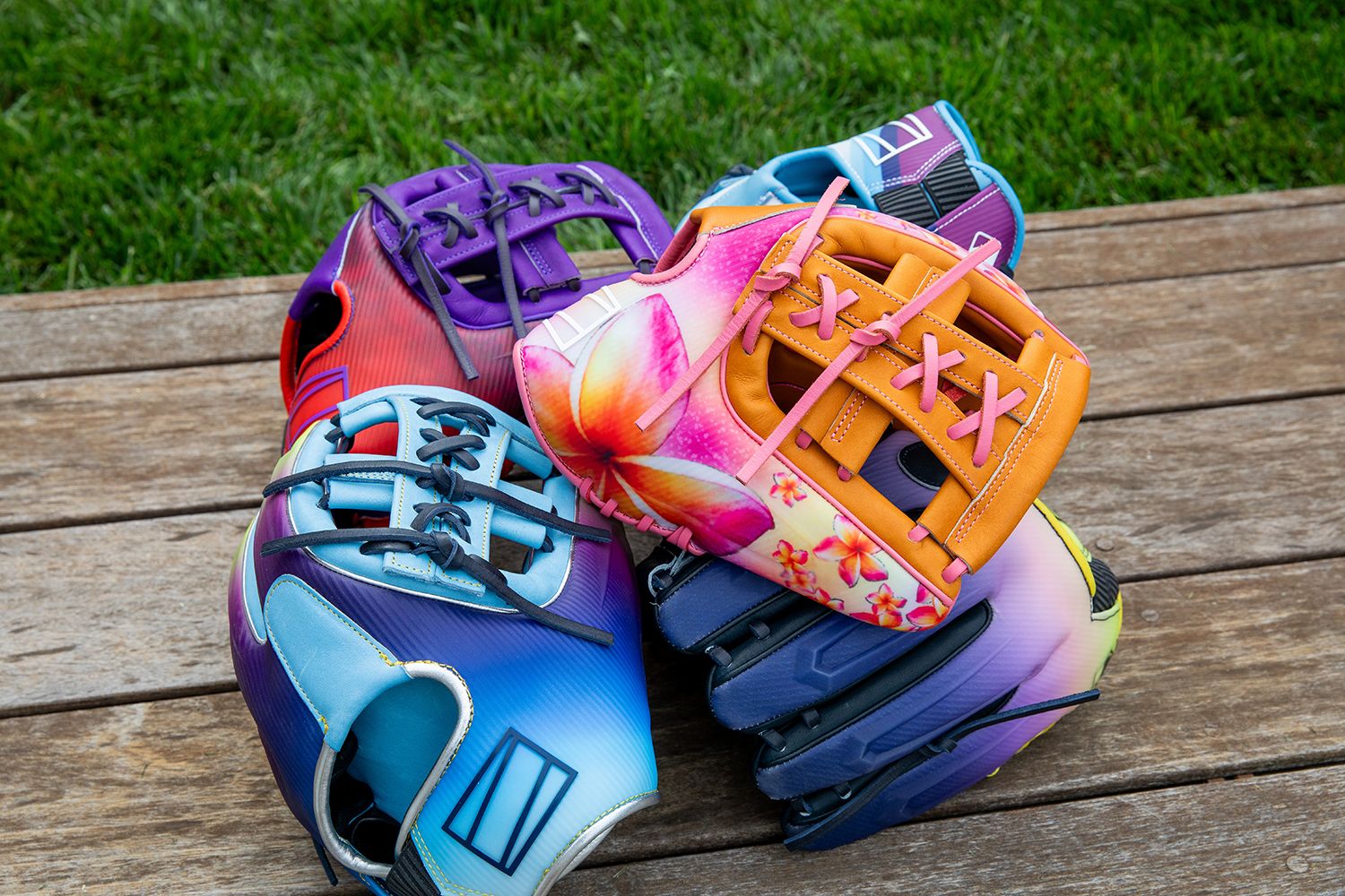 Rawlings 11.75” Francisco Lindor REV1X Series Glove 2025 product image