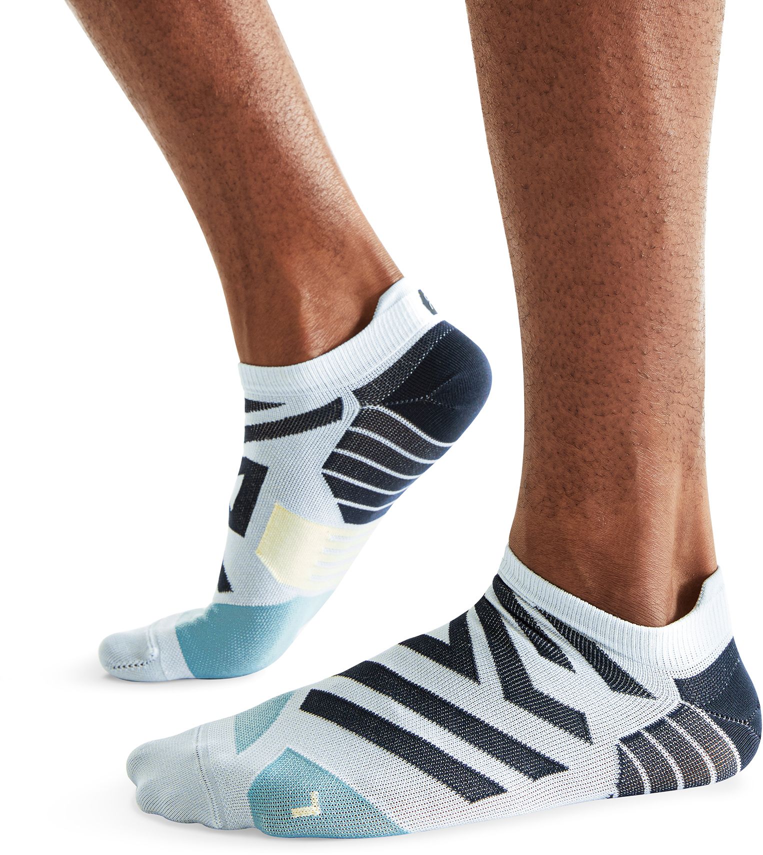 On Men's Performance Low Socks product image