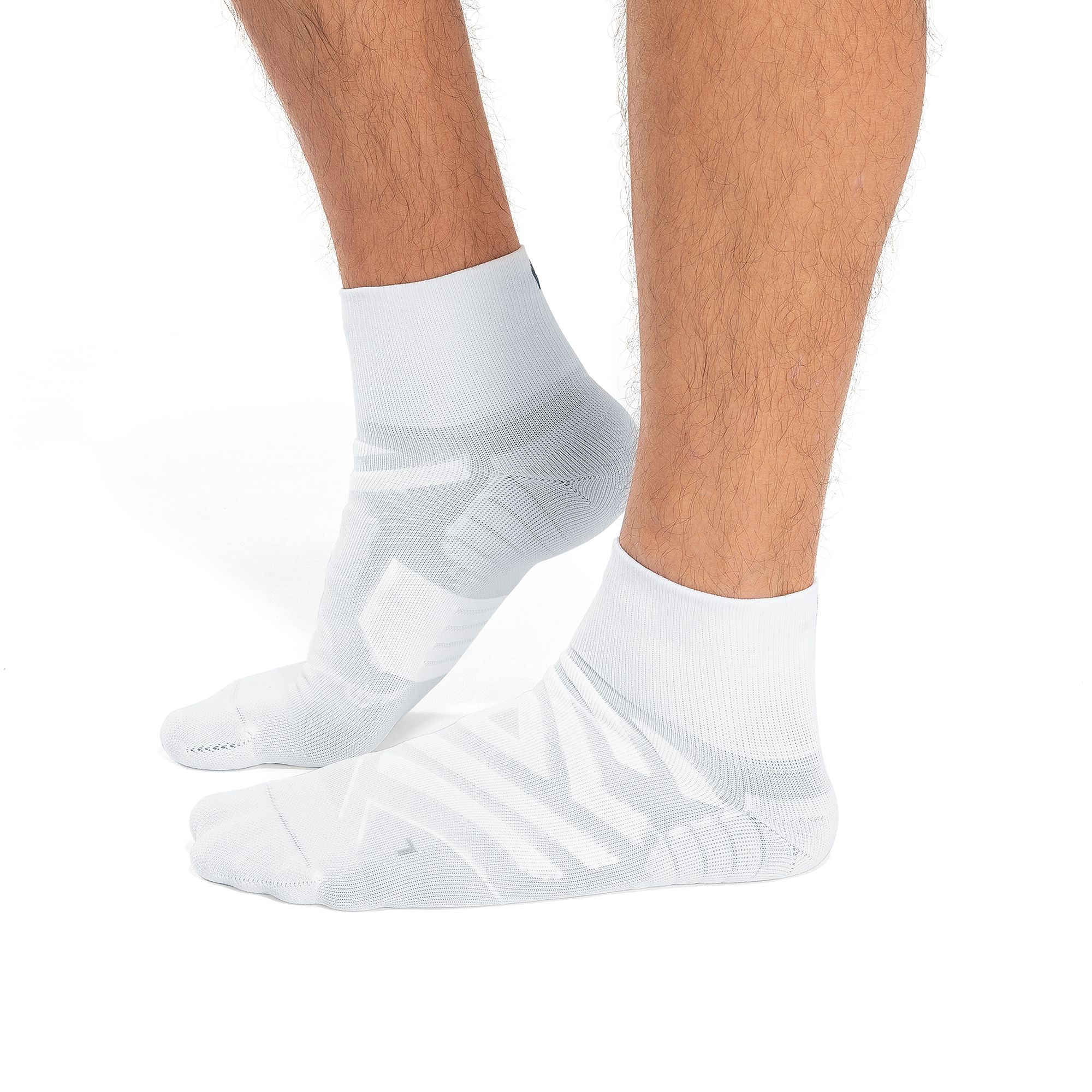 On Men's Performance Mid Sock product image