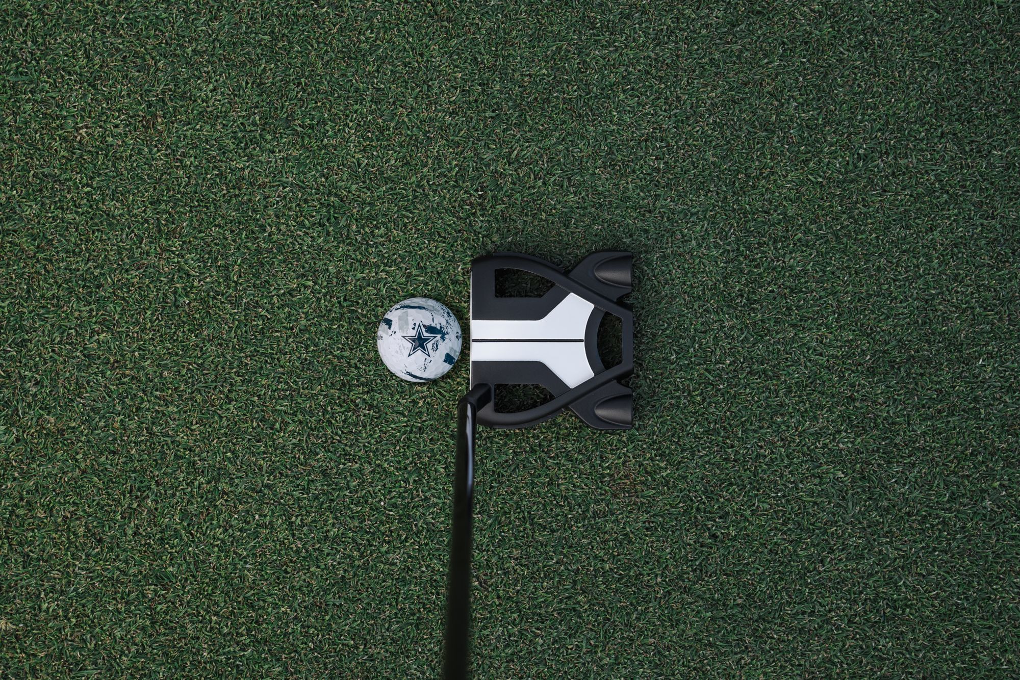 TaylorMade 2025 SpeedSoft Ink Dallas Cowboys Golf Balls product image